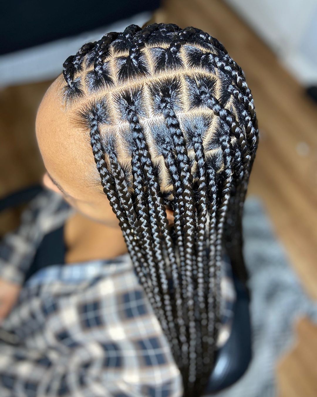 Box Braids Parting: Traditional Parts vs. Triangle Parts